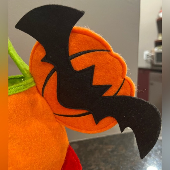 MICKEY MOUSE Pumpkin Vampire Glow in the Dark Trick or Treat Bucket - Picture 2 of 6